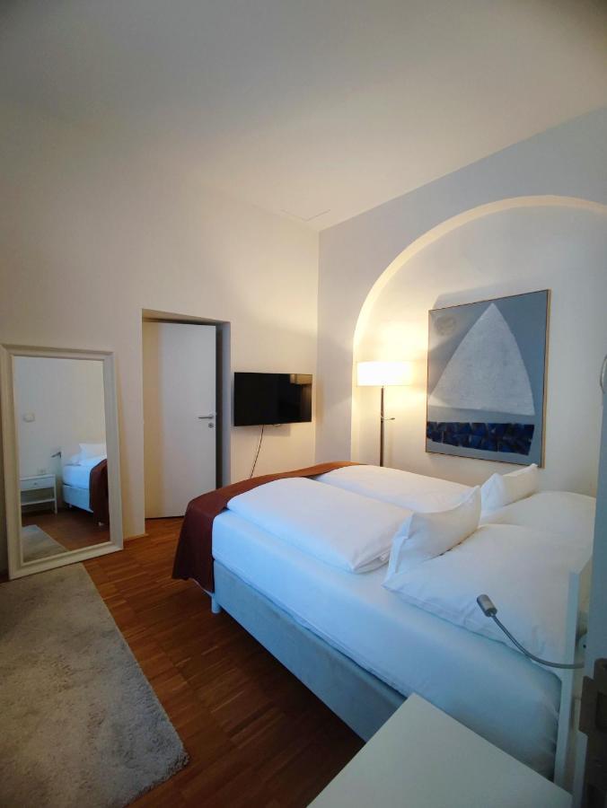 Hotel Am Domplatz - Adult Only Linz Exterior photo